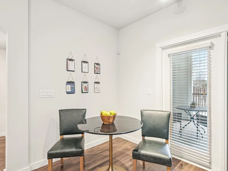Luxia Rockwall Downes — Photo 15
