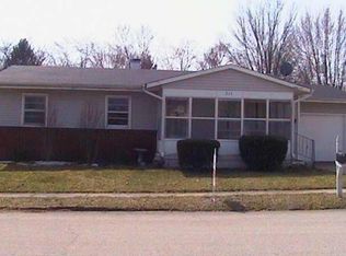 215 E Ricks Ave, Greenfield, IN 46140