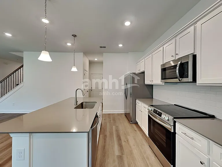 5431 Boulder Creek Cv — Photo 3