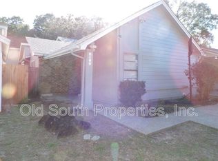 3152 Cedarwood Village Ln, Pensacola, FL 32514