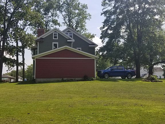 4th image of 190 Grove St