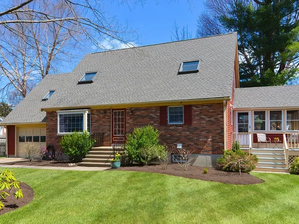 8 Colby Ave, Framingham, MA 01701