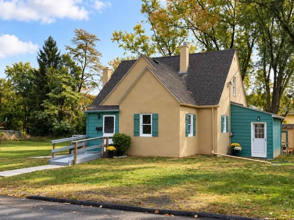 66 Park St, Dallas, PA 18612
