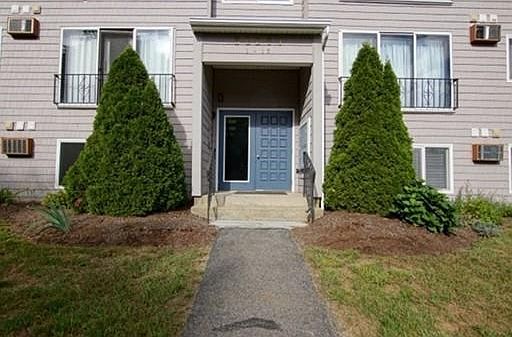 2nd image of 3 Glen Devin St