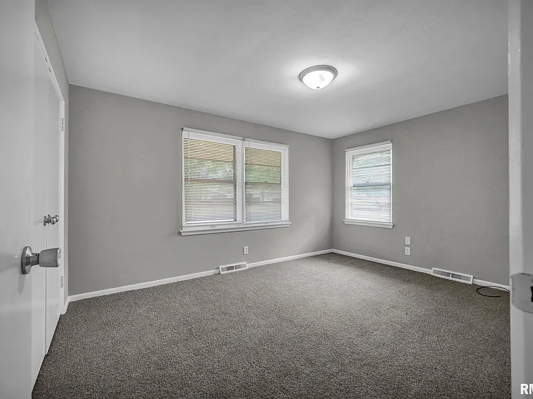 1407 W Sunnyview Dr — Photo 15