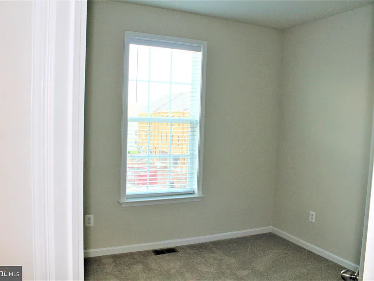 6050 Krantz Dr — Photo 18