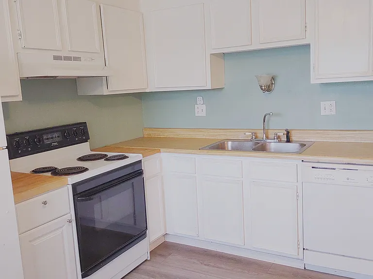 119 Rampart Blvd #119 — Photo 7