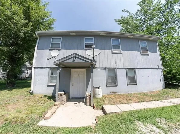 300 Zoll St, Warrensburg, MO 64093