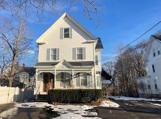 27 27/29 Pearl St, Middleboro, MA 02346