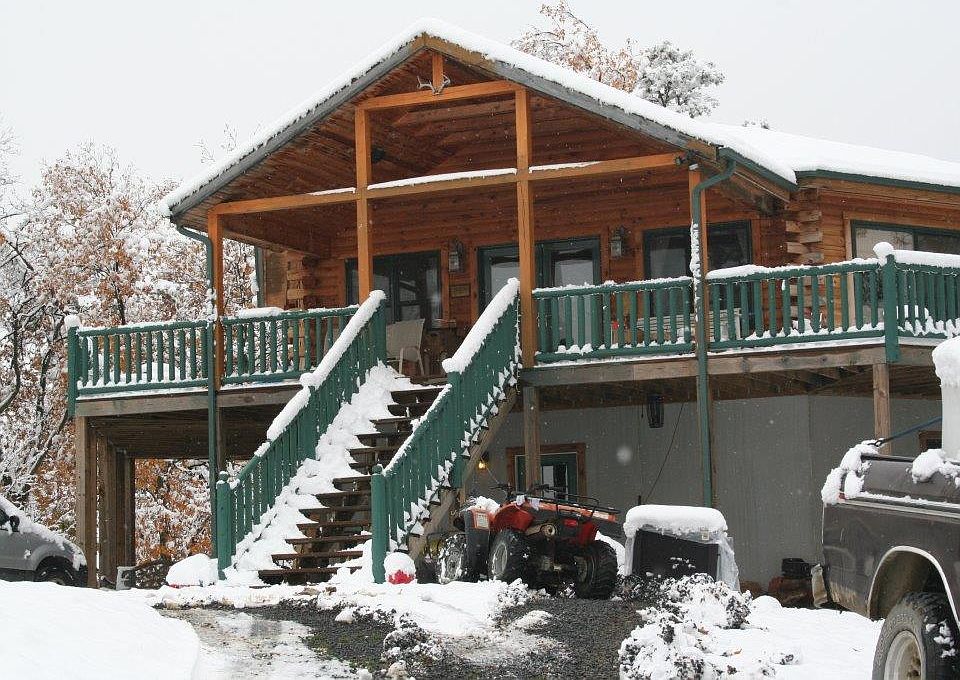 1st image of 40 Country Retreat Dr