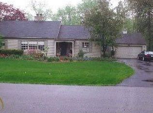 32660 Colony Hill Dr, Franklin, MI