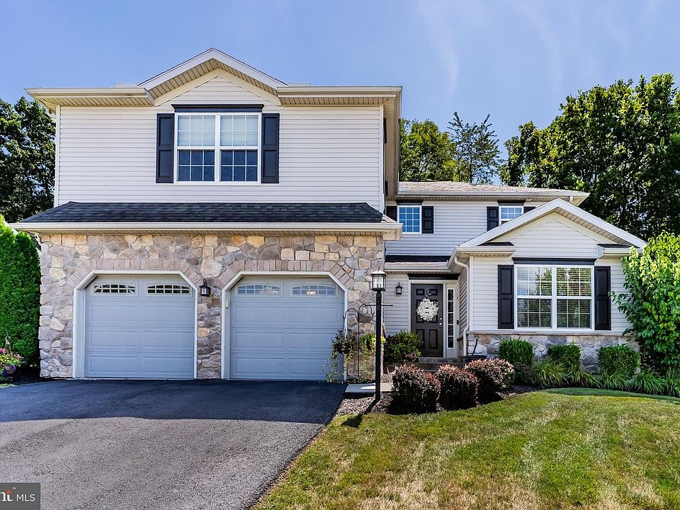 1st image of 15 Wargo Ln