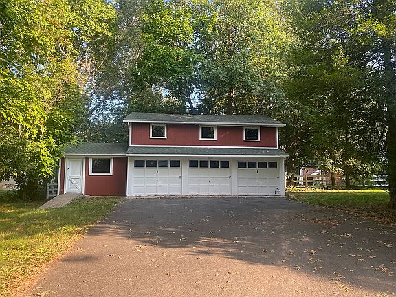 4th image of 46 N Edgewater Ave