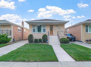 590 Exchange Ave, Calumet City, IL 60409