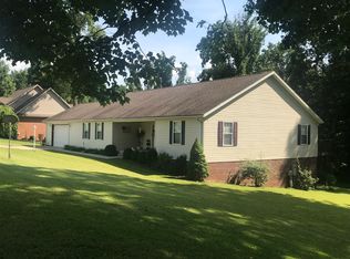 372 Forest Dr, Bridgeport, WV 26330