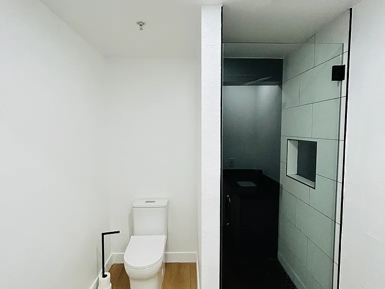 1418 S 3rd St #8 — Photo 8