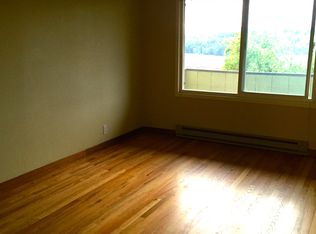 2207 12th Ave W APT 4, Seattle, WA 98119