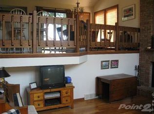8199 S Shoreside Dr, Traverse City, MI 49684