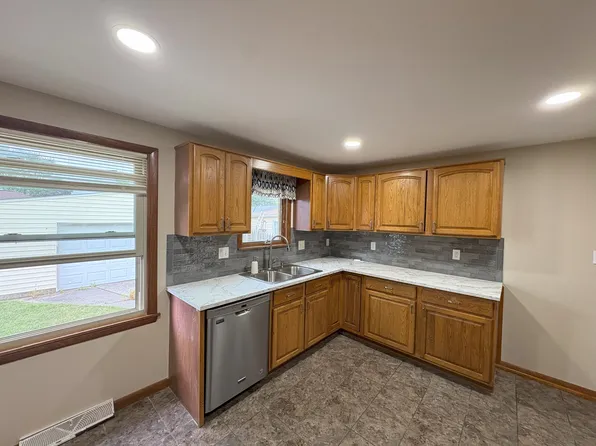159 Leonore Rd, Amherst, NY 14226