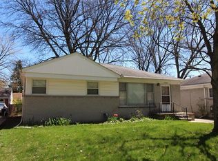 24240 Ridgedale Ave, Oak Park, MI 48237