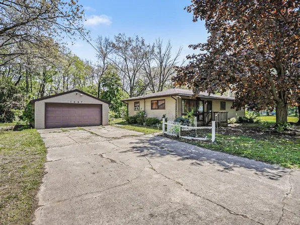 1087 Almaugus Dr, Niles, MI 49120