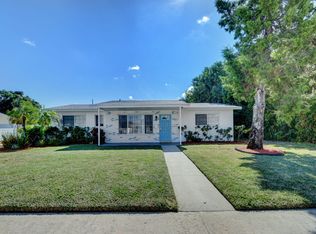 2706 Freeport Rd, West Palm Beach, FL 33406