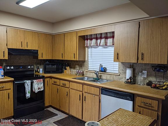 2nd image of 13874 Belvin Ct