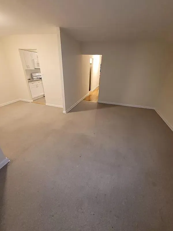 3 bed, 1.5 bath, 1000 sqft, $2,595 — Photo 3