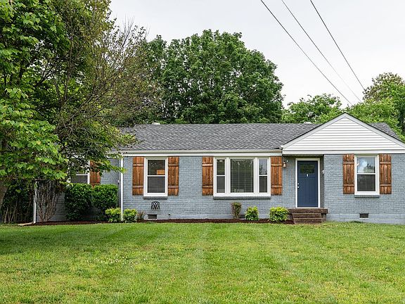 3rd image of 2409 McGinnis Dr