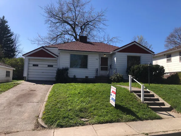 735 NW Gary St, Pullman, WA 99163