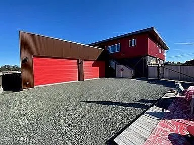 3 bed, $5,800 — Photo 2