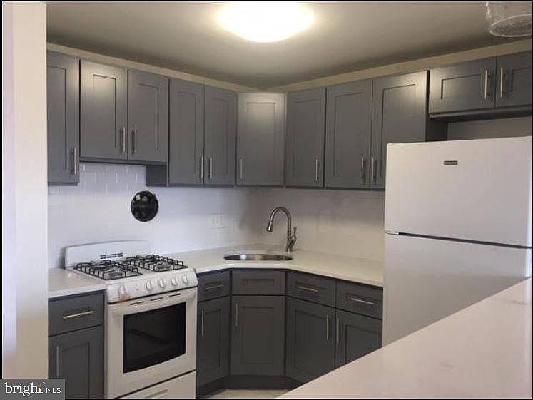 1st image of 5485 Vicaris St