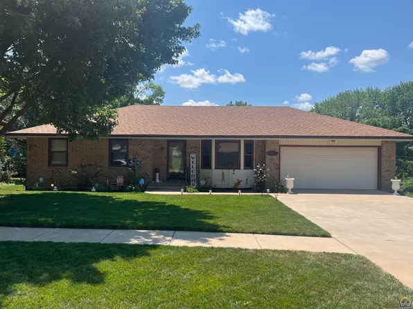 2127 SE 38th Cir, Topeka, KS 66609