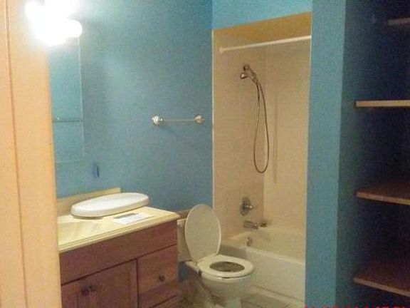 3rd image of 1002 Castilian Ct #B205