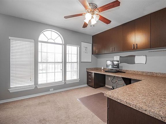 3rd image of 2057 N Vista Dr