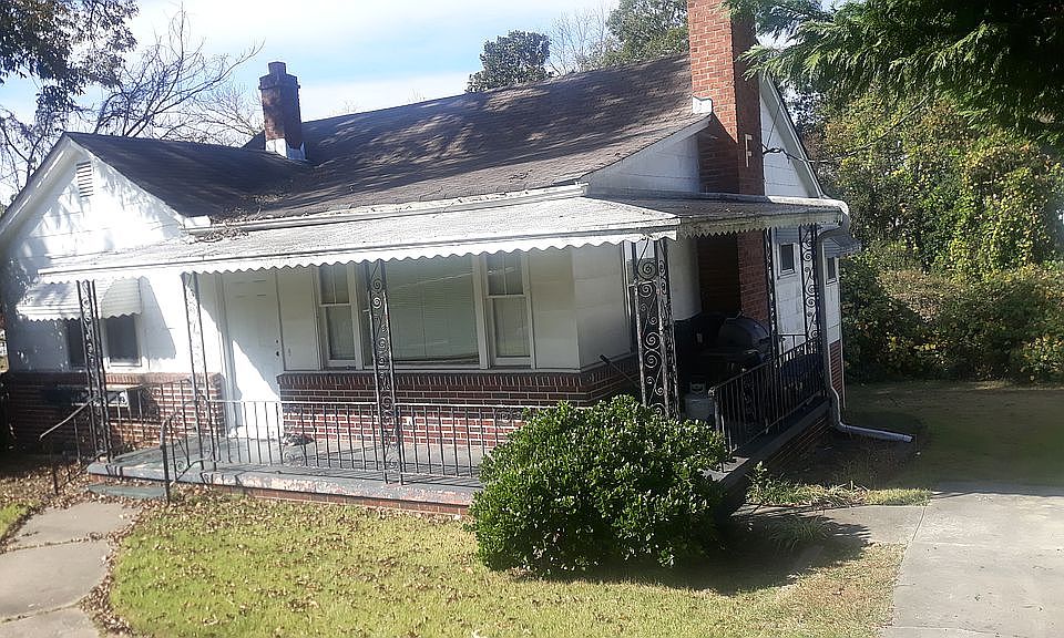 2nd image of 413 S East St #1AVE