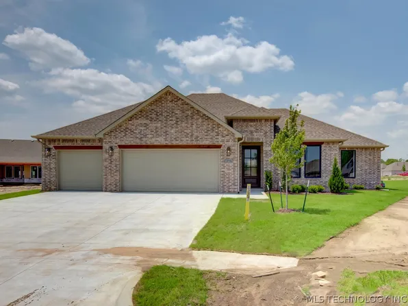 10706 279th Ave, Coweta, OK 74429