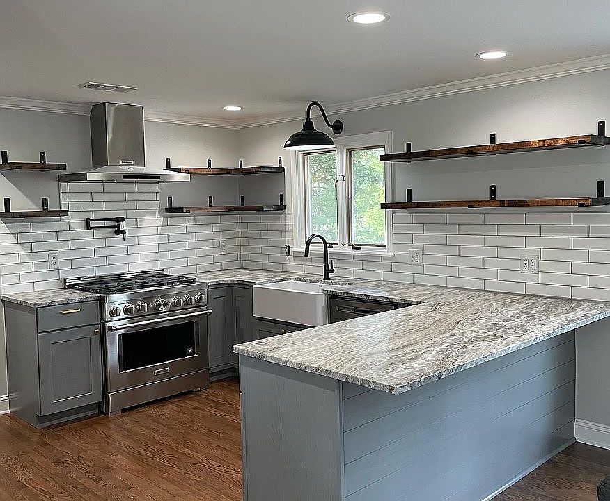 1st image of 2020 Lamont St