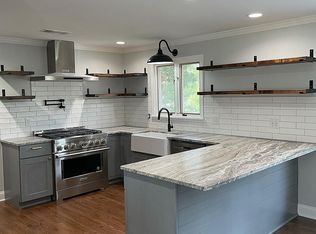 2020 Lamont St, Kingsport, TN 37664