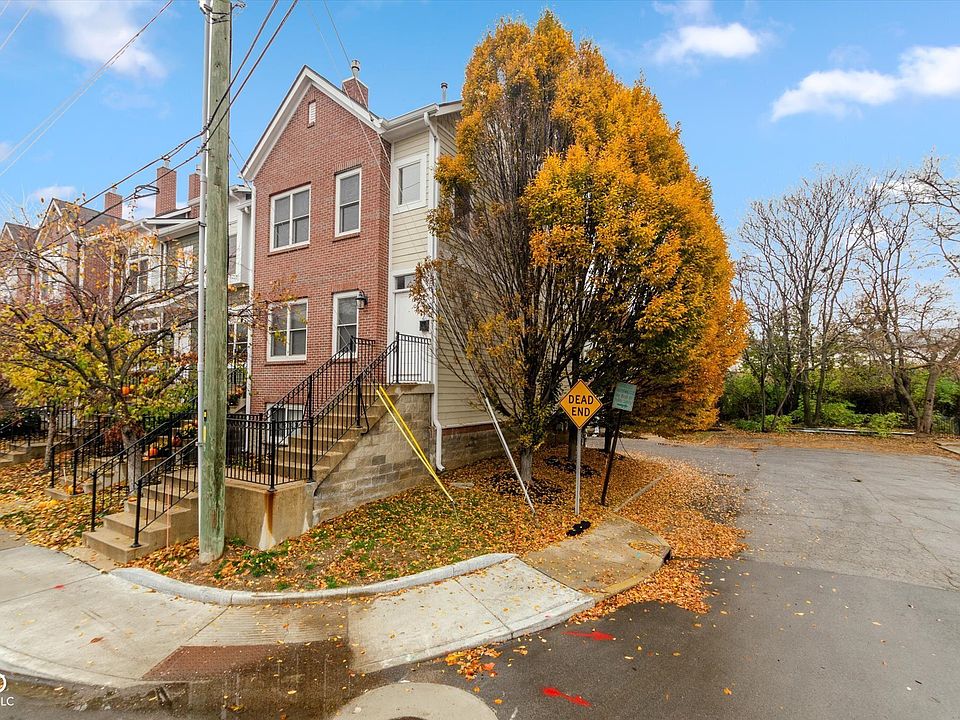 1st image of 632 E 11th St