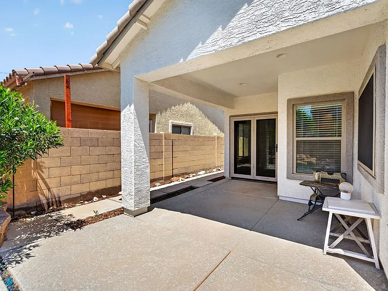 697 W Oak Tree Ln — Photo 30