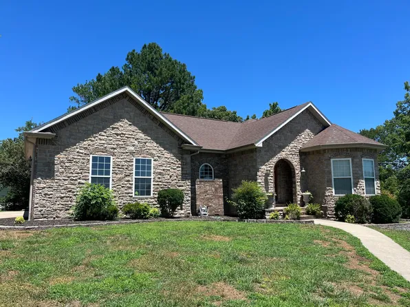 202 Harrison Circle, West Plains, MO 65775