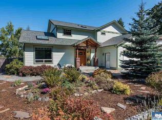 2207 W 16th St, Port Angeles, WA 98363
