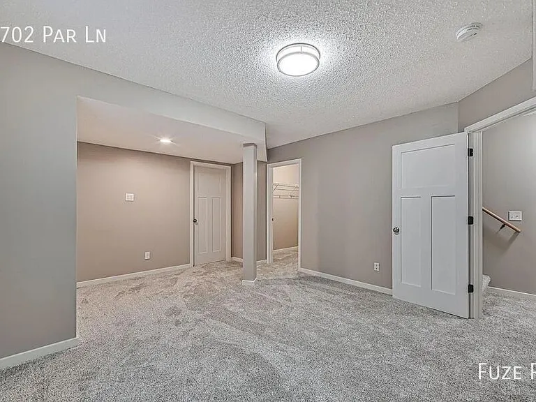 1702 Par Ln — Photo 39