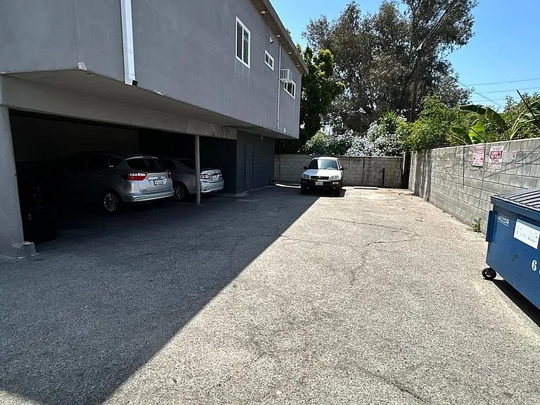 6821 Ben Ave #7A — Photo 12