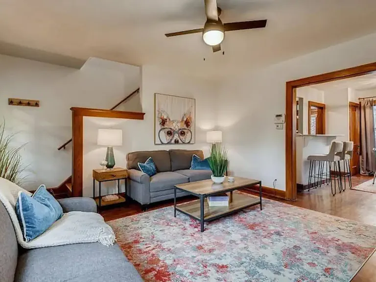 1472 Hamlet St — Photo 3