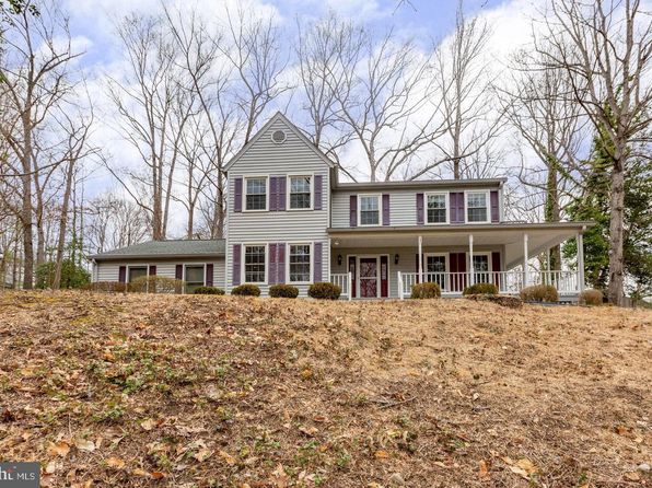 1130 Columbus Dr