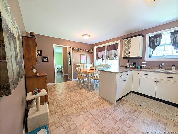 5th image of 8 Fenton St