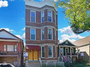 2121 W Superior St #3F, Chicago, IL 60612