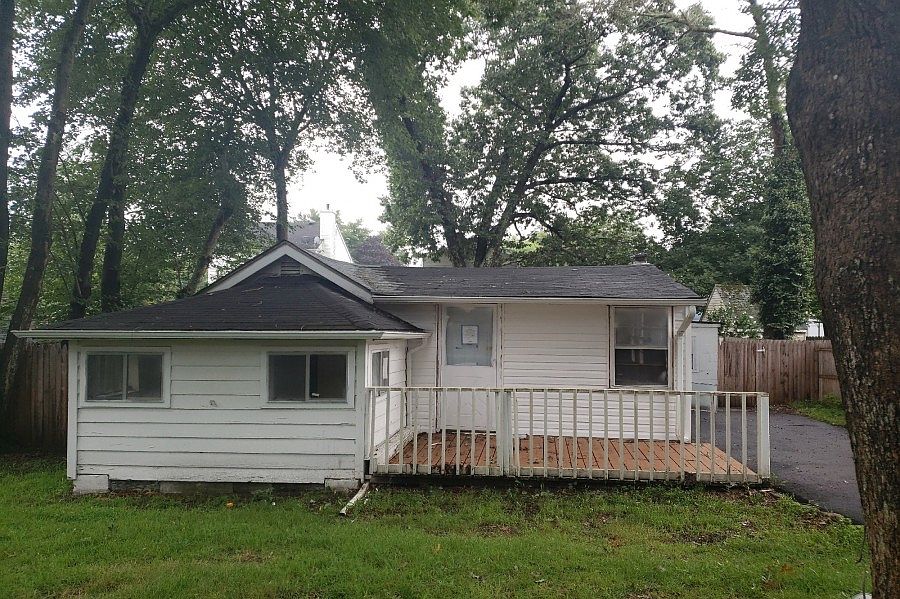 1st image of 138 Dakota St